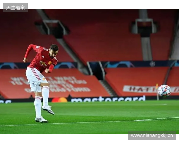 B费：拉什福德想要的传球方式很适合我们两人，他的前插非常出色